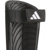 Espinillera adidas Tiro SG Training